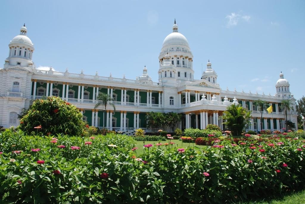 Lalitha Mahal Palace · photo 1